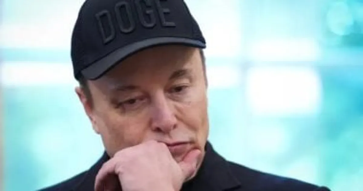 إيلون ماسك: ثروته "الورقية" تقترب من تريليون دولار.. لكن "الكاش" أقل من مليار