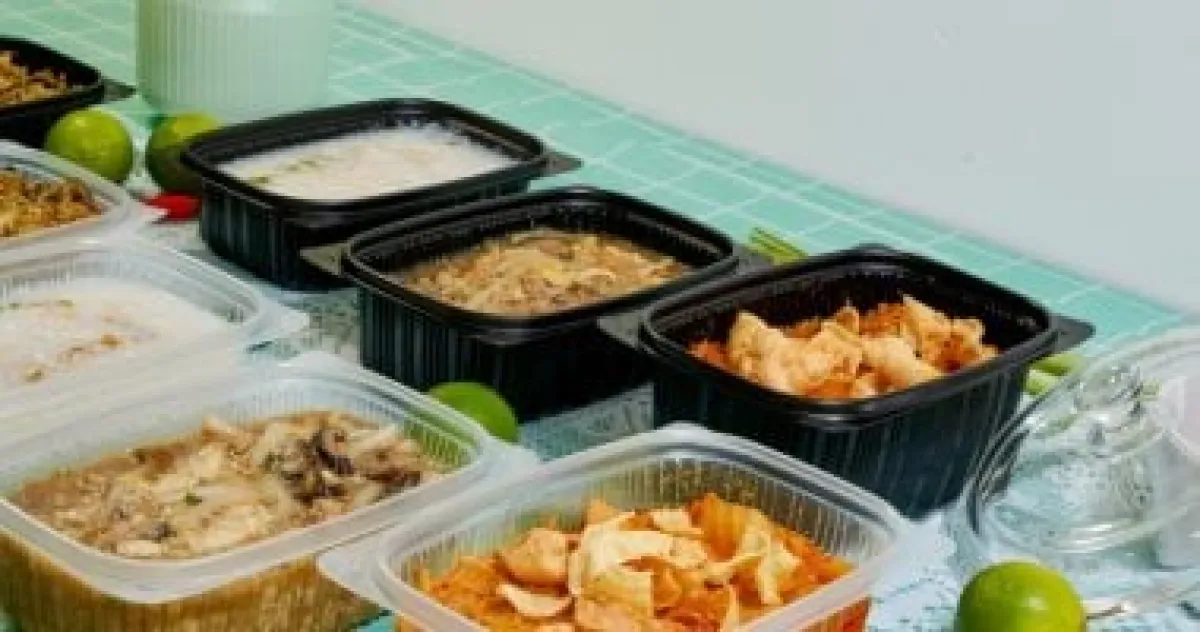 رمضان بدون نفايات: 15 بديلاً مستداماً للتخلص من البلاستيك على مائدة الإفطار