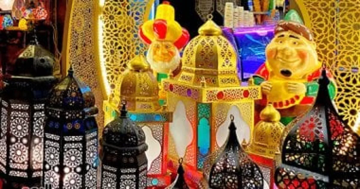 فوانيس رمضان بالطاقة الشمسية: احتفال أخضر يطفيء فواتير الكهرباء