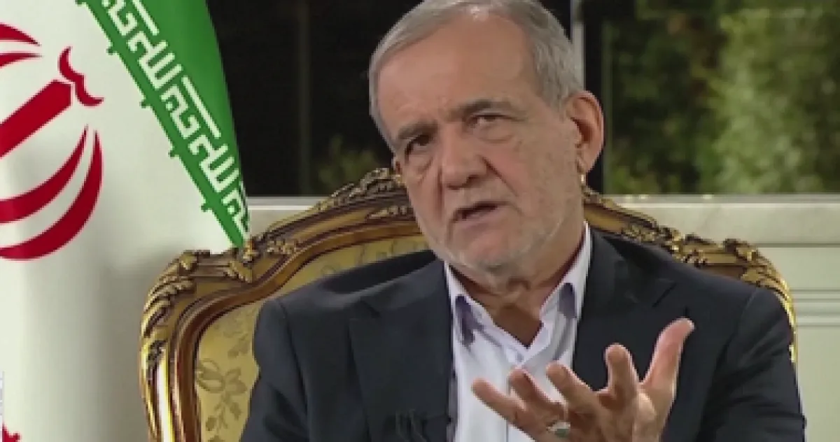 الرئيس الإيراني يدين "الهجوم الأمريكي-الإسرائيلي" على مدرسة ابتدائية ويصفه بـ"العمل الوحشي"