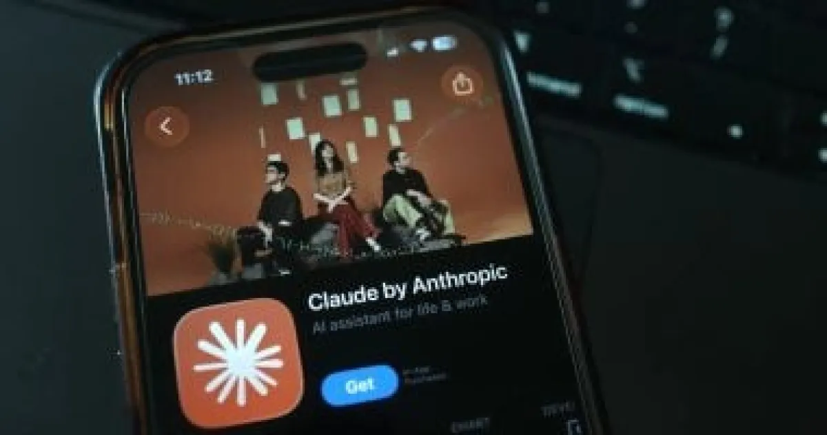 "كلود" يتصدر متاجر آبل بعد أزمة البنتاجون.. هل يدعم الجمهور ثورة الذكاء الاصطناعي؟