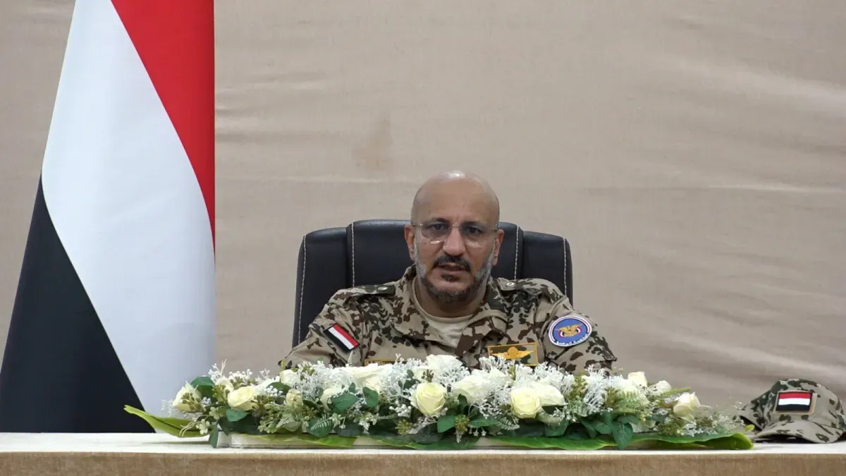 طارق صالح: القوات المسلحة مستعدة للمعركة الكبرى لاستعادة الجمهورية