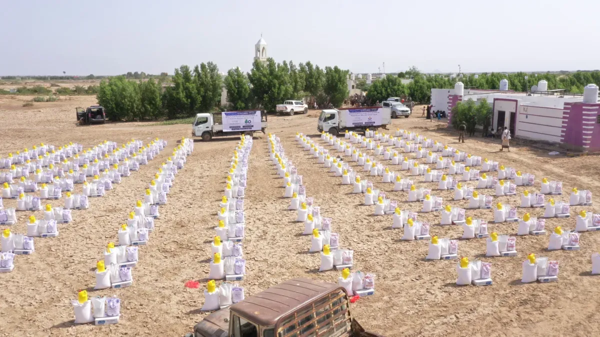 دعم إنساني: مساعدات غذائية وإيوائية لـ400 أسرة متضررة من السيول في تعز