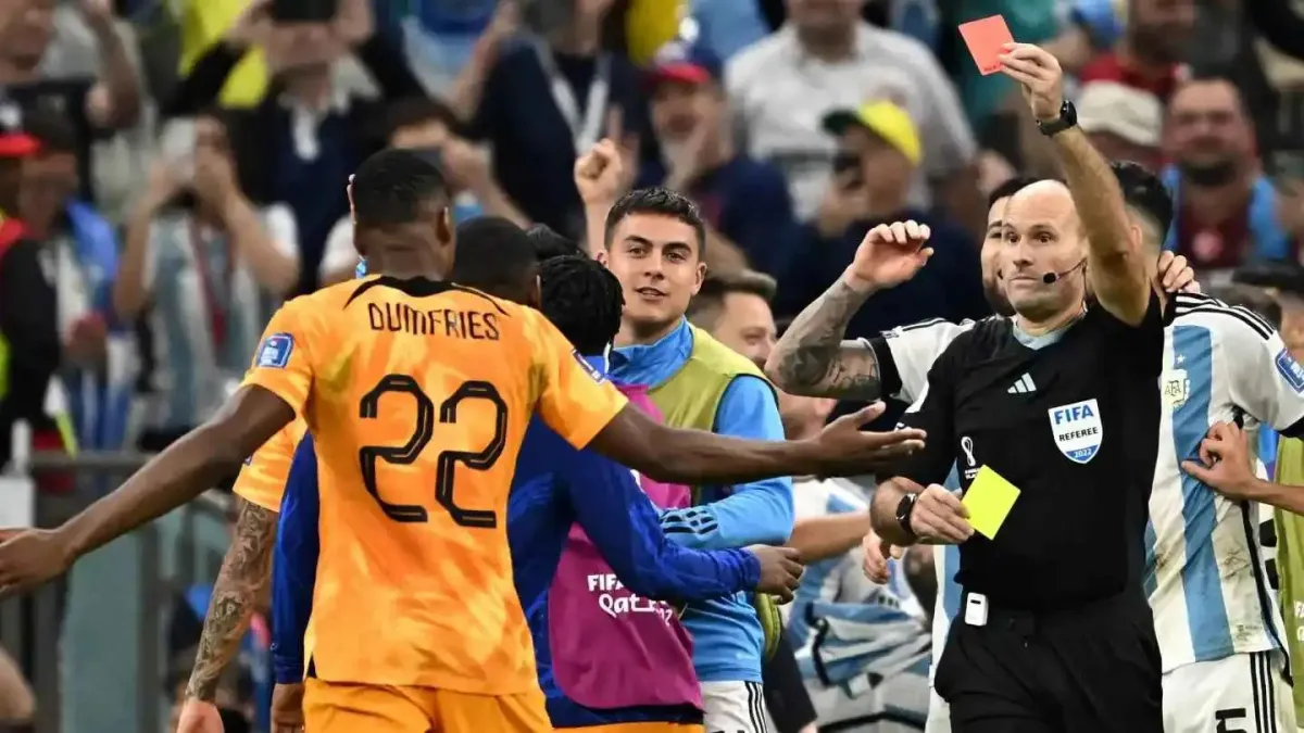 الفيفا يدرس تعديلاً جذرياً على قواعد البطاقات الصفراء في مونديال 2026