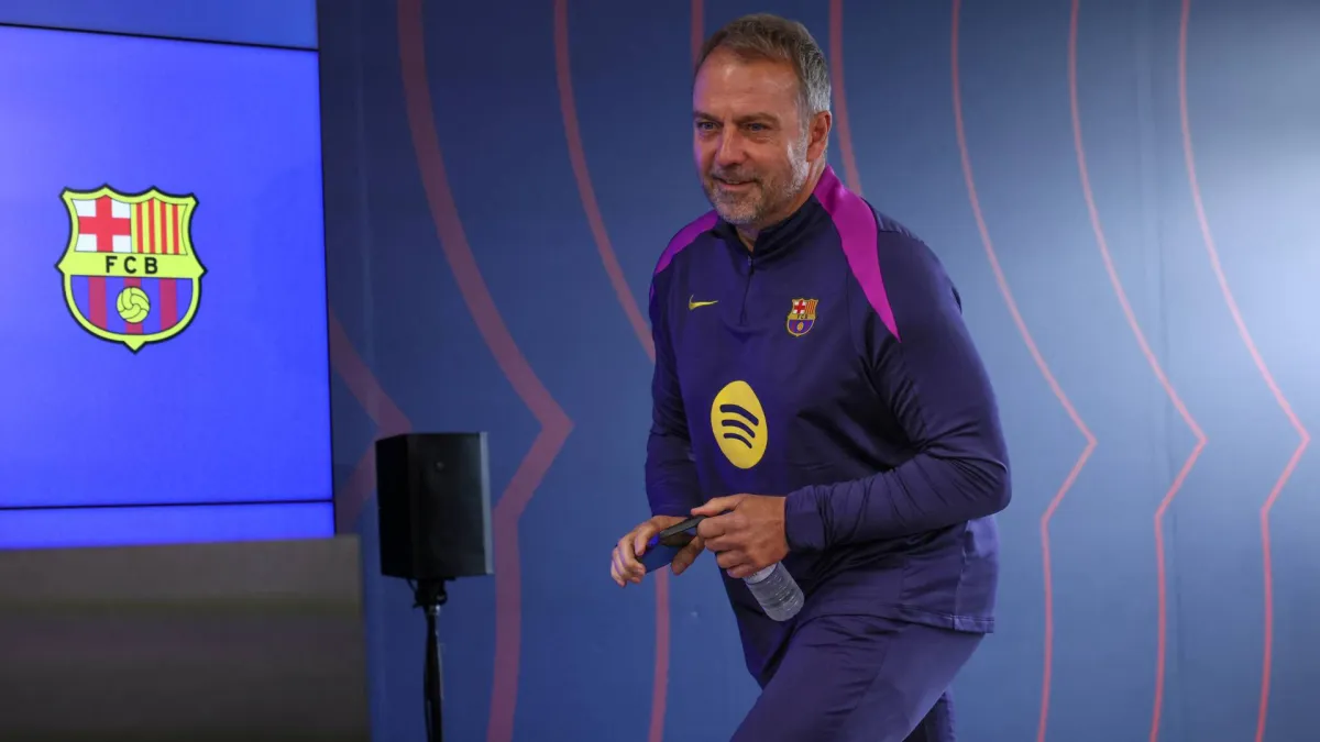 فليك يتحدث عن الكلاسيكو: لا يهمني ما يحدث في ريال مدريد، ولا أعرف خوانيتو!