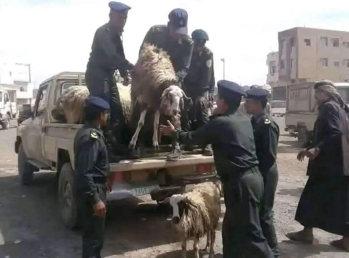 جبايات حوثية تفرض ركودًا حادًا على أسواق صنعاء خلال عيد الأضحى