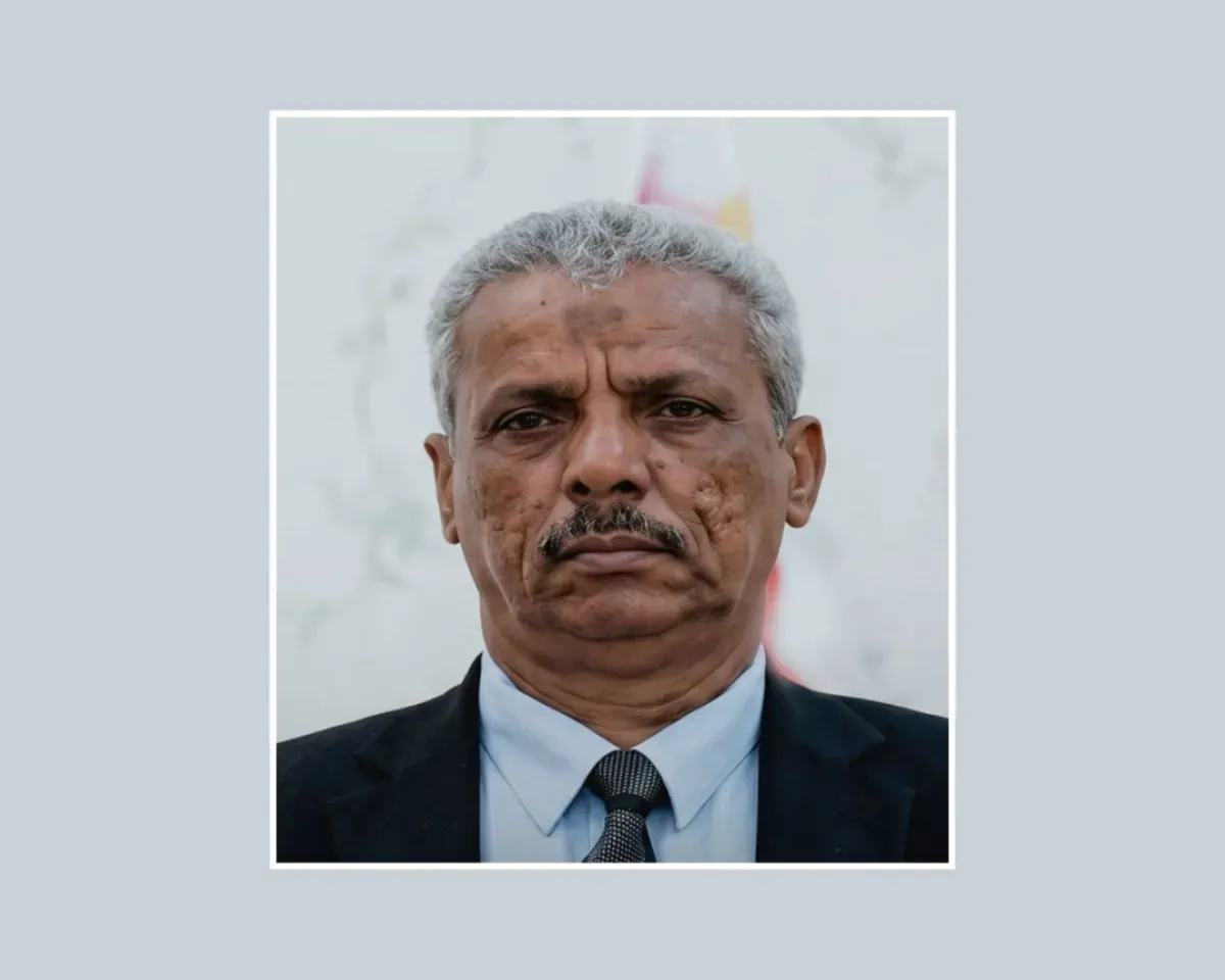 العليمي يعين اللواء تركي مستشارًا للشؤون الدفاعية والأمنية