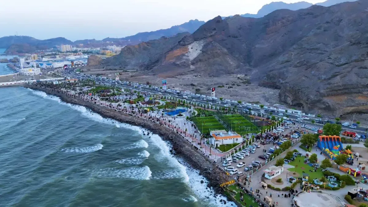 الأرصاد: أجواء شديدة الحرارة على السواحل وتحذيرات من أمطار رعدية على عدن