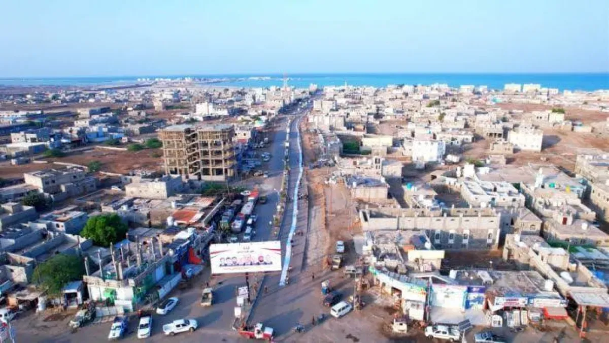 الحوثيون يفرضون زكاة تسع سنوات وسنتين مقدماً على تجار الساحل الغربي