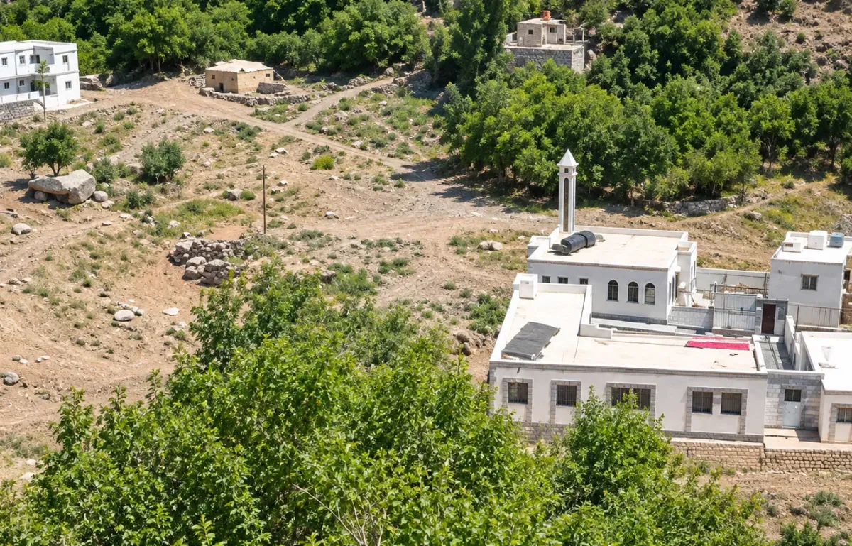 الدعاء من مسجد تحت النار في تعز ضد الحوثيين