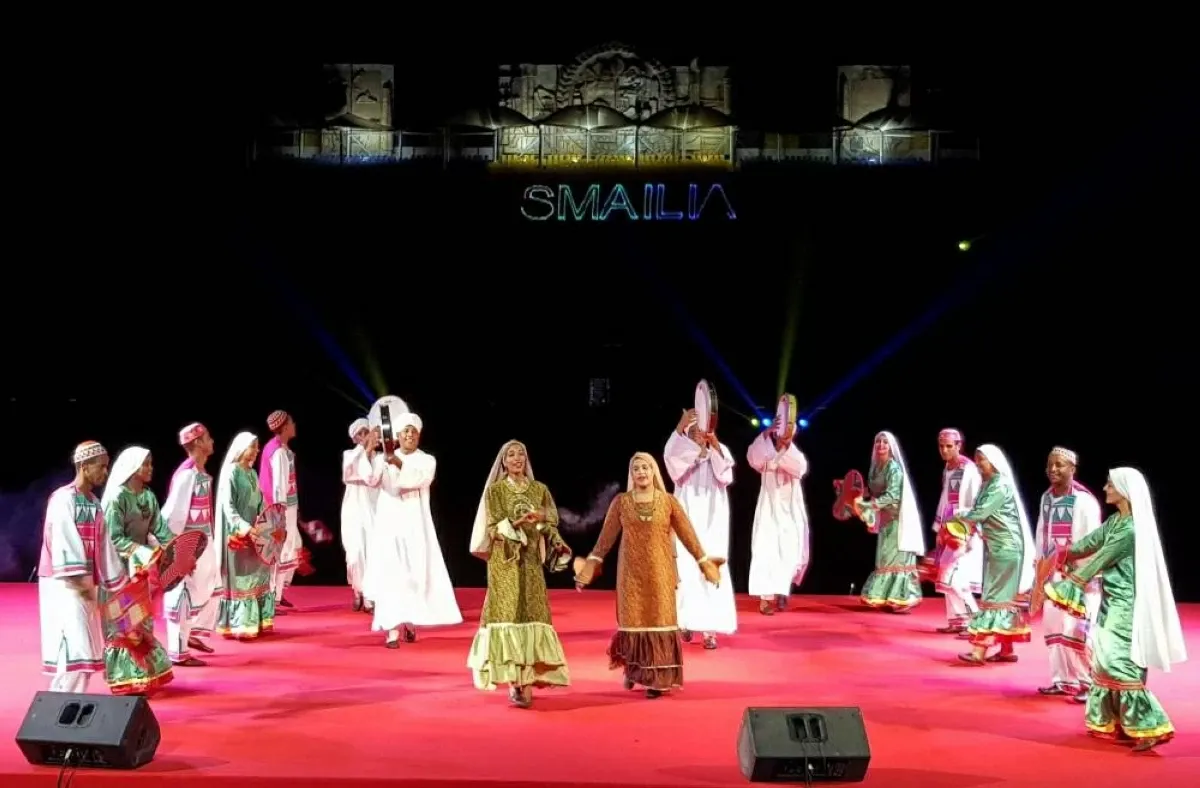 مهرجان الإسماعيلية للفنون الشعبية ينطلق بعروض مذهلة وتكريم لمشيرة إسماعيل