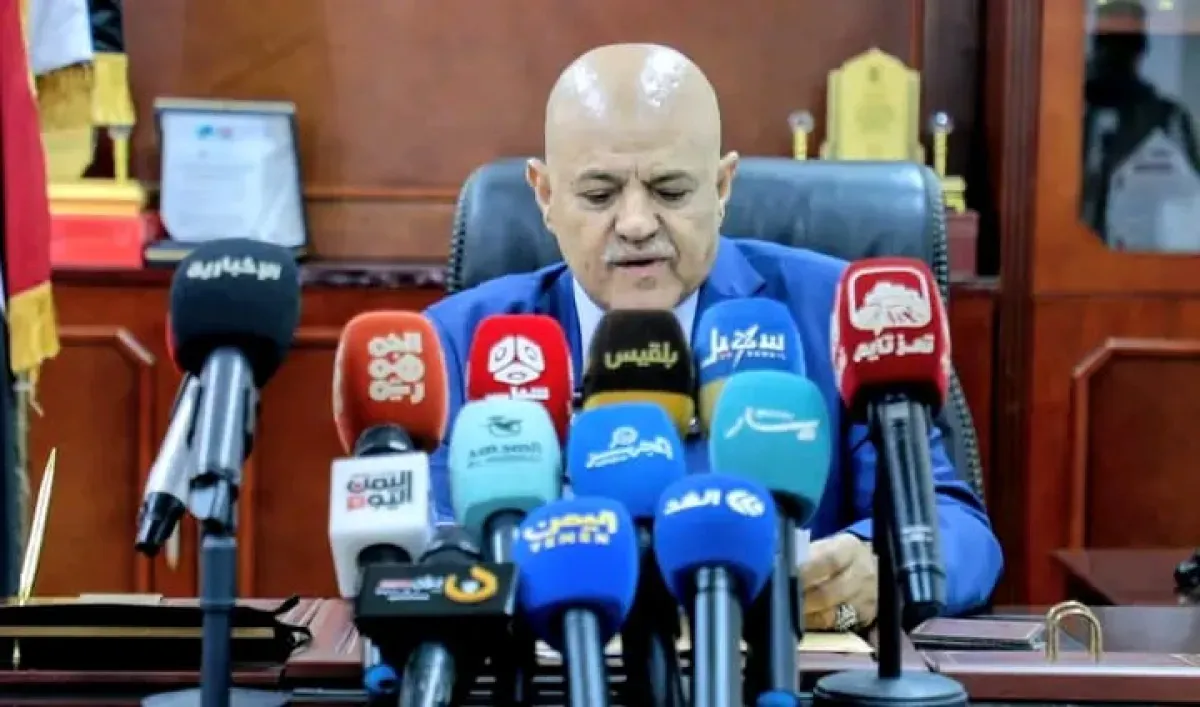 محافظ تعز يطالب بكسر حصار الحوثيين وتأمين الاحتياجات الأساسية