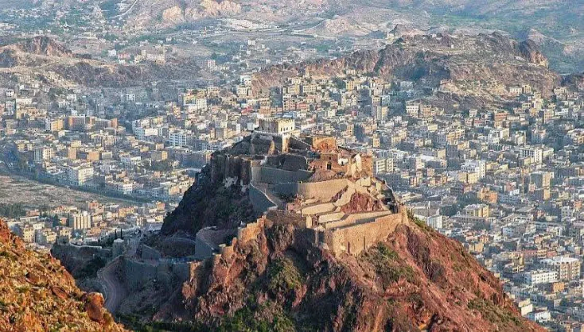 وزارة حقوق الإنسان تحذر من كارثة إنسانية في تعز وتدعو لتدخل دولي عاجل