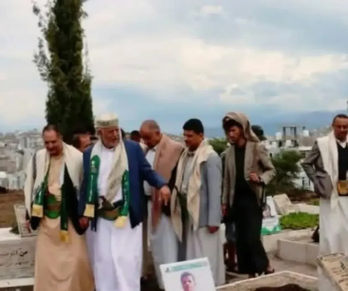 الحوثيون يفتتحون معرضاً لقتلاهم في إب لتعزيز ثقافة الحرب